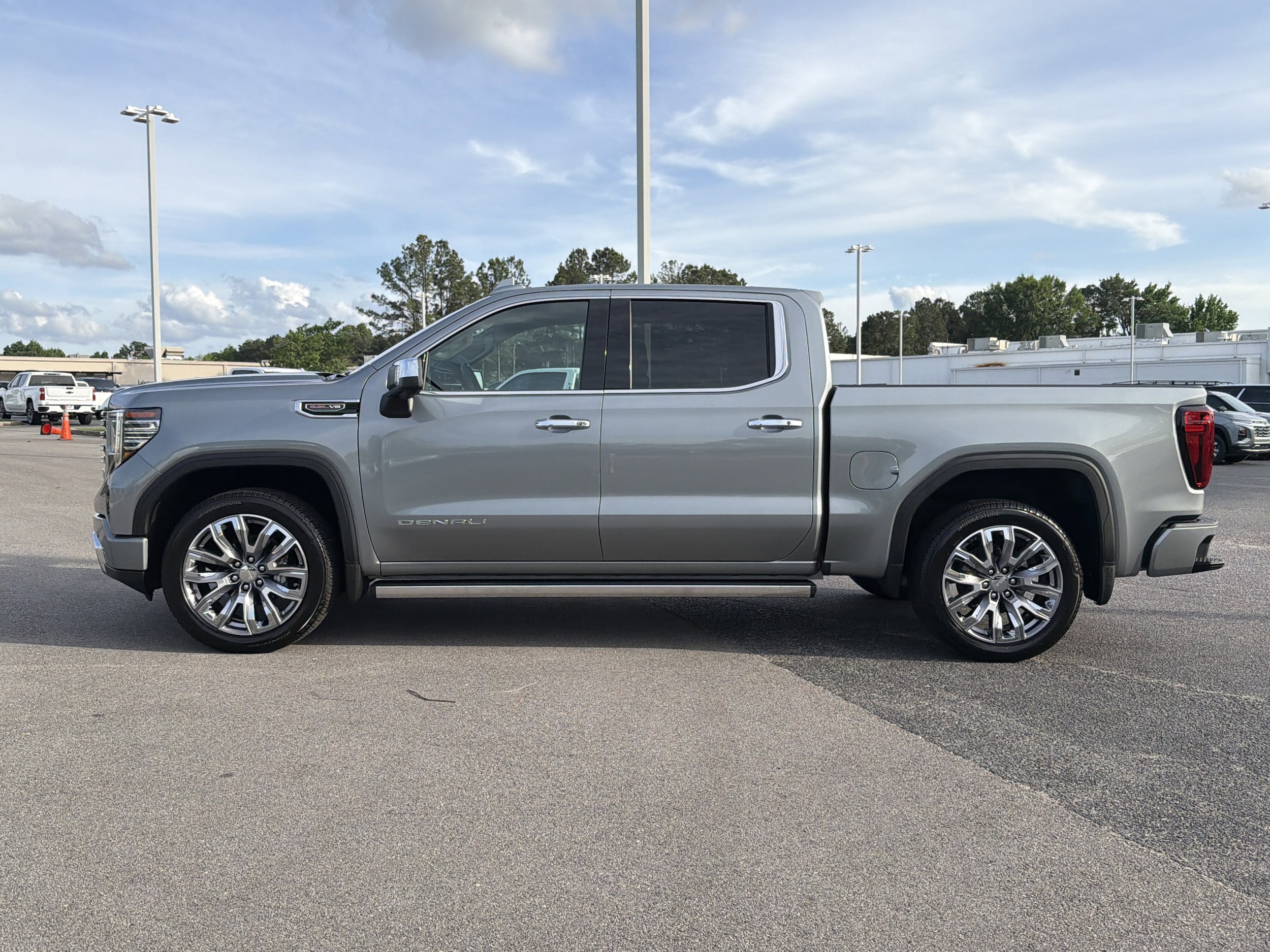 2026 GMC Sierra 1500 Denali photo 3