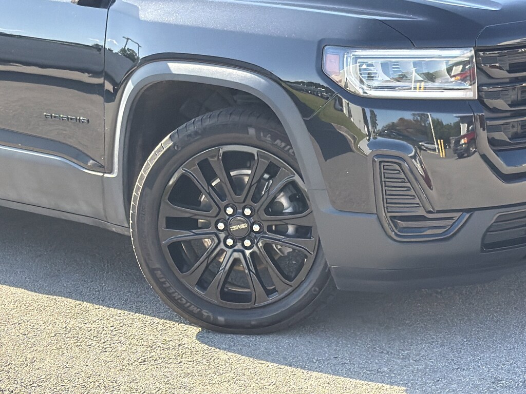Used 2023 GMC Acadia SLE SUV