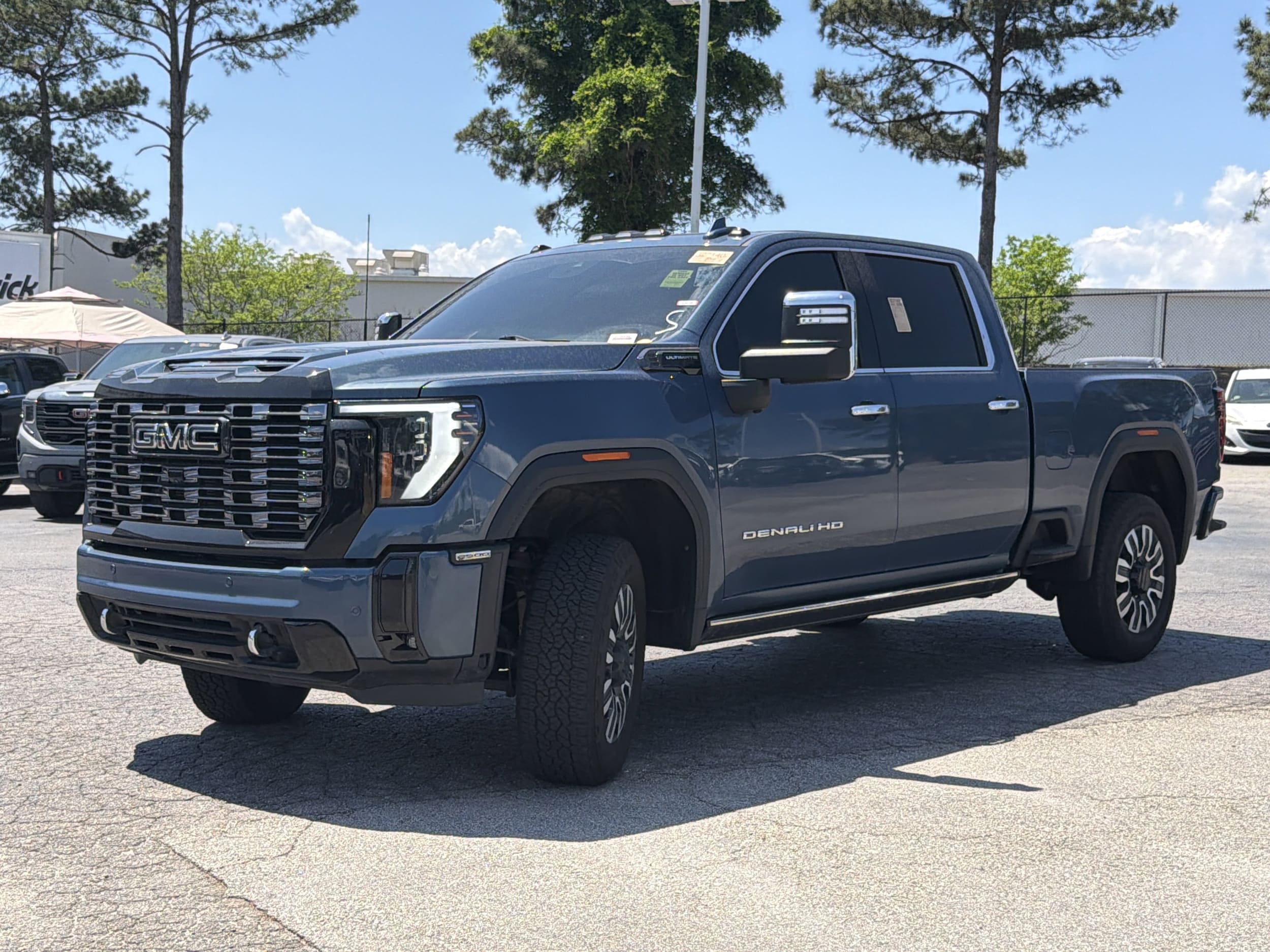 2025 GMC Sierra 2500HD Denali Ultimate photo 5