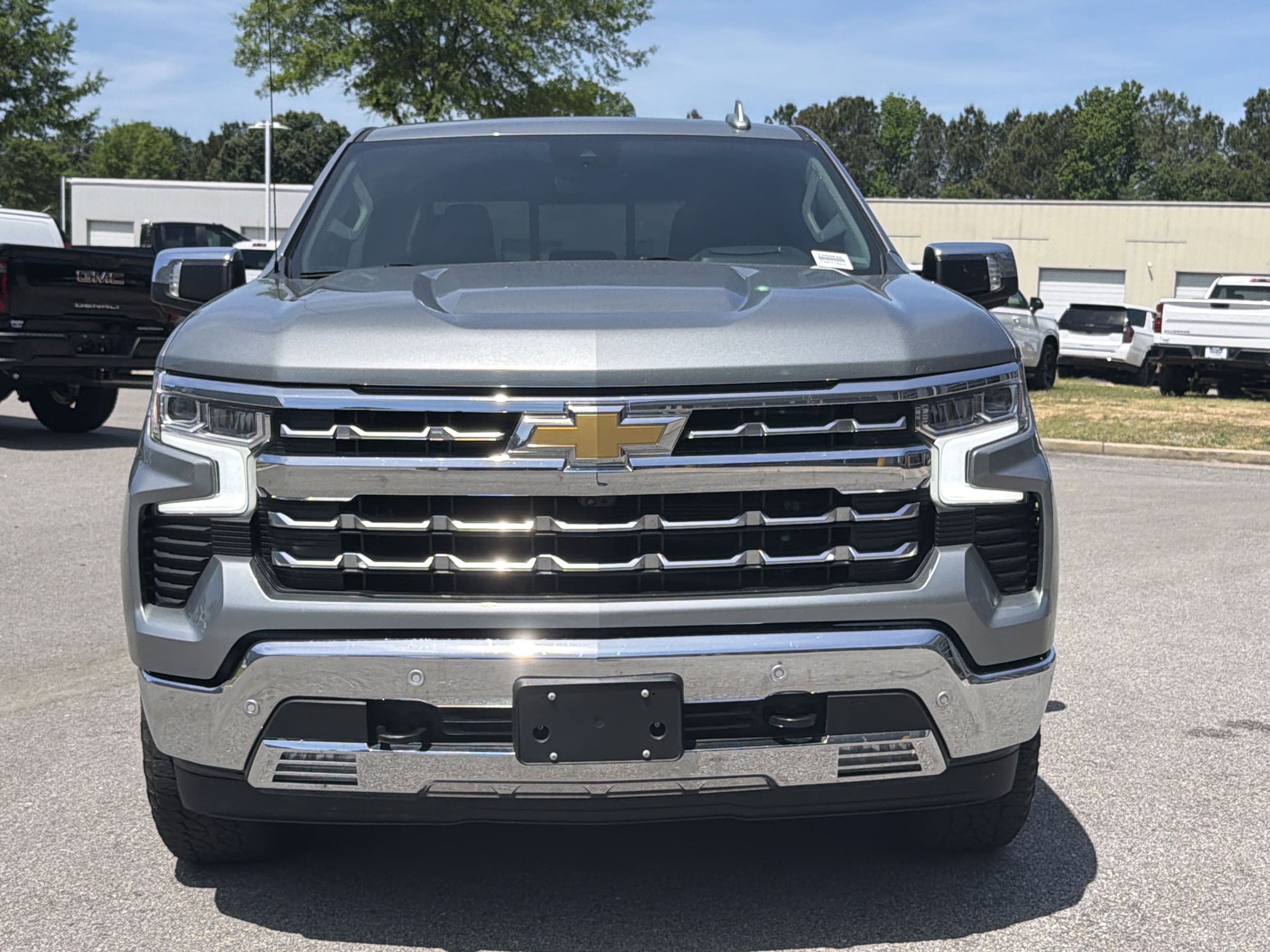 2024 Chevrolet Silverado 1500 LTZ photo 5