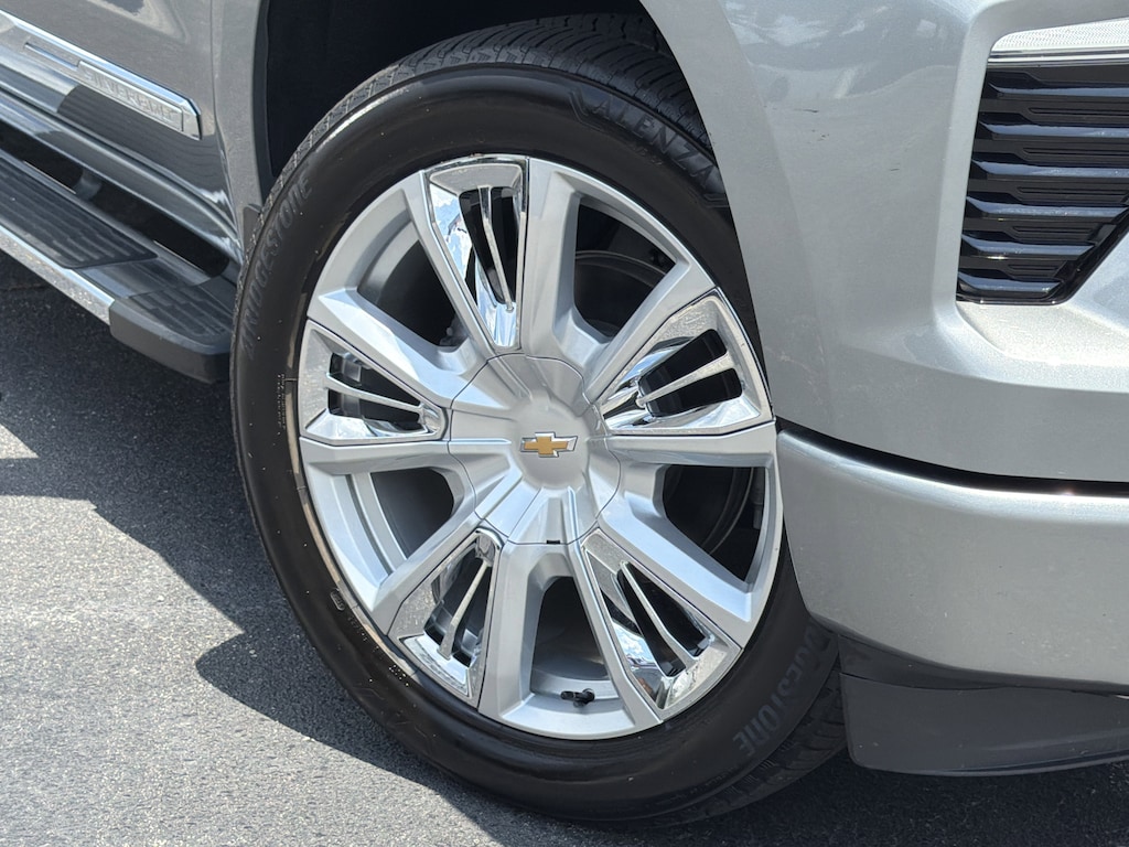 Used 2025 Chevrolet Silverado 1500 High Country Pickup