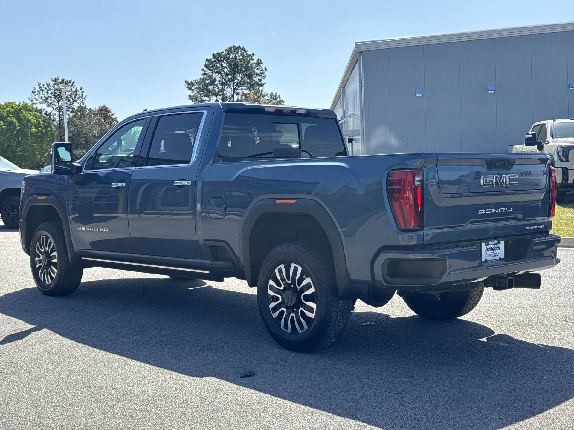 2024 GMC Sierra 2500HD Denali Ultimate photo 6