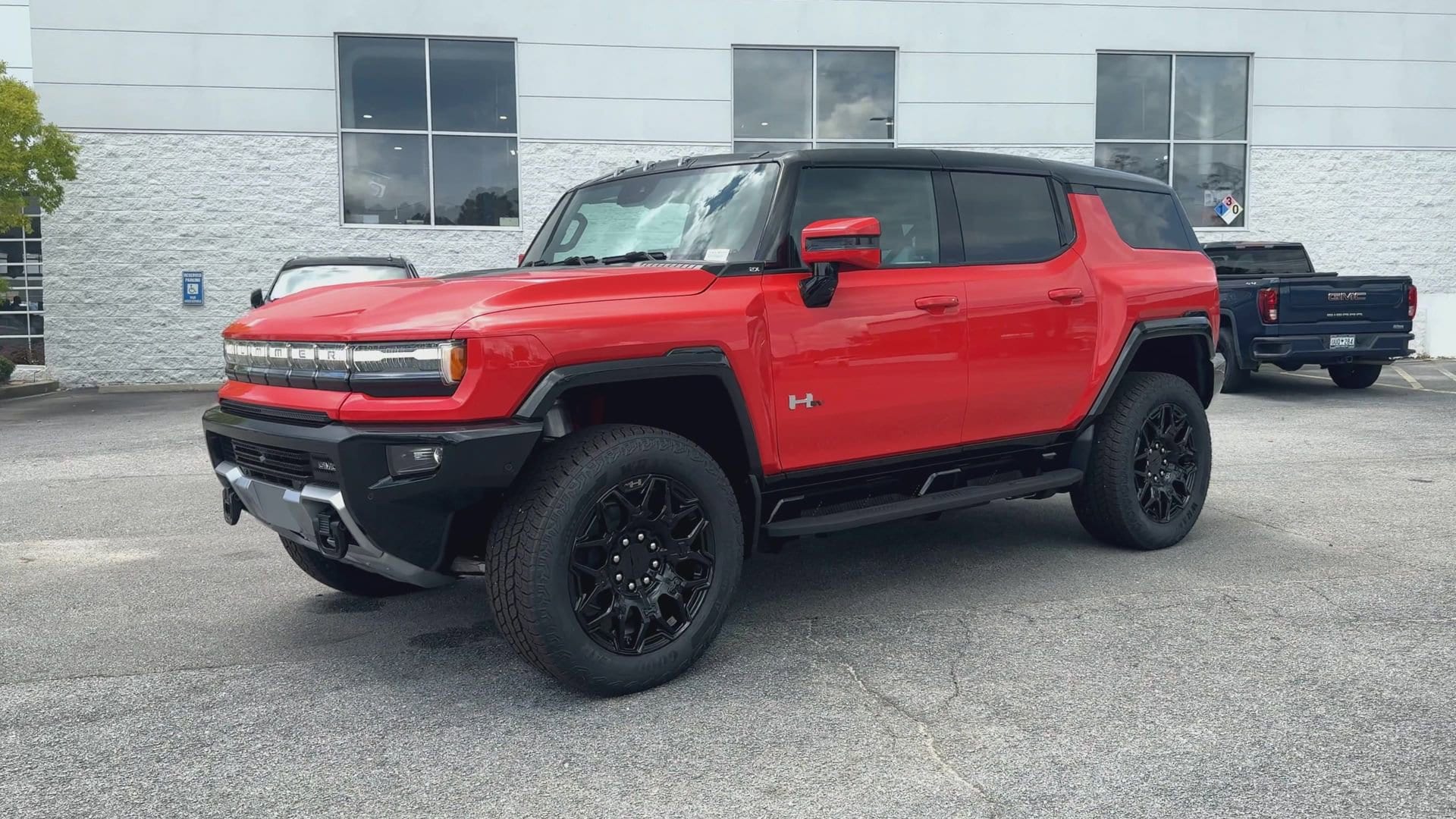 GMC Hummer EV SUV 2X