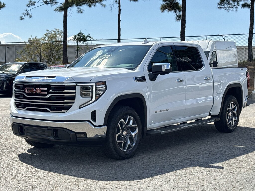 Used 2025 GMC Sierra 1500 SLT Pickup