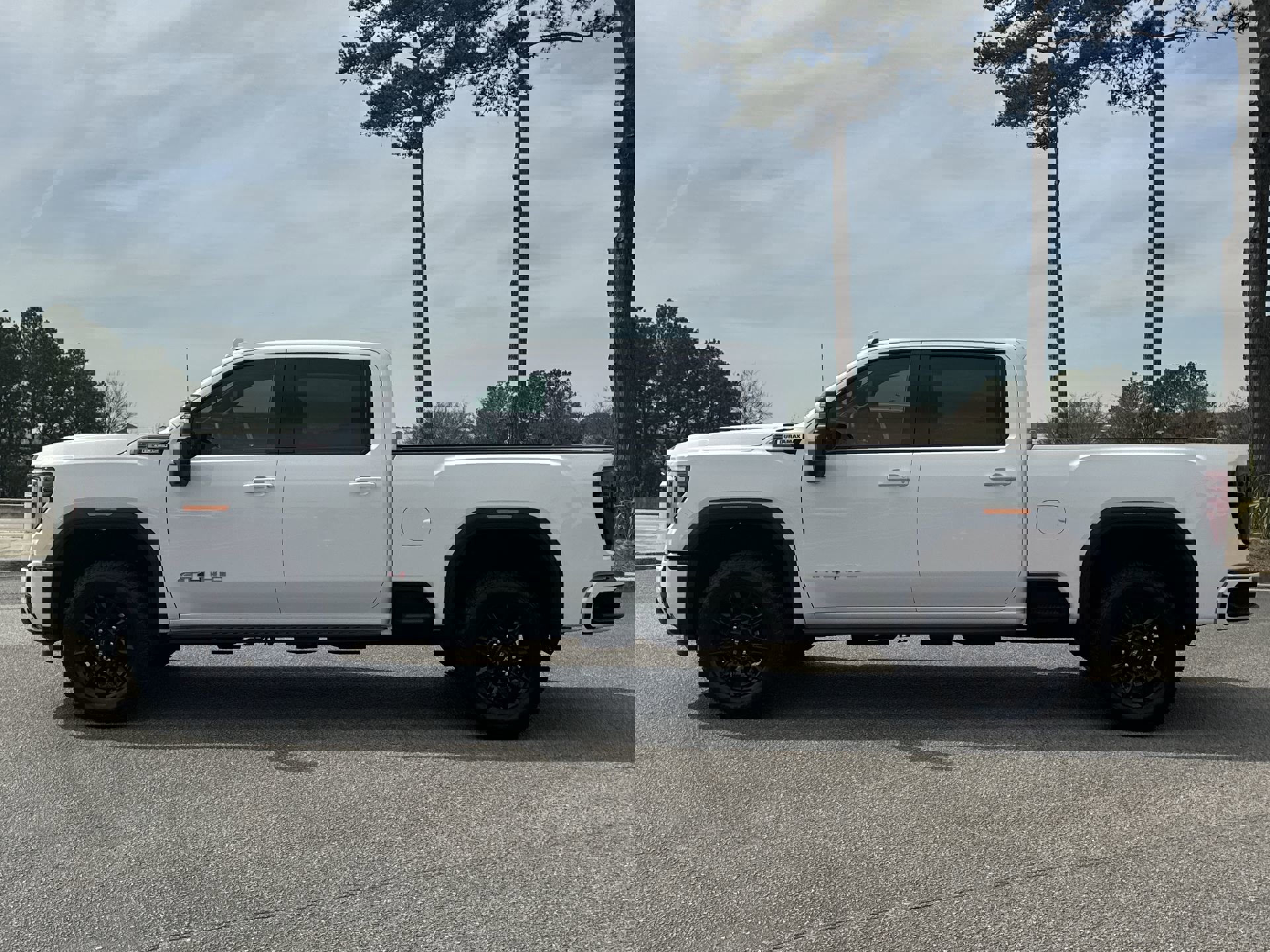 2026 GMC Sierra 2500HD AT4 photo 5