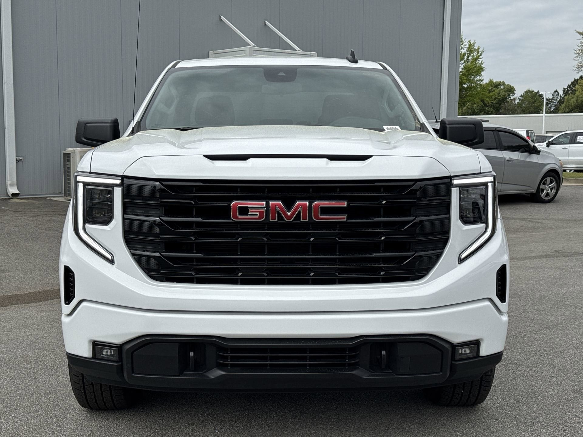 2024 GMC Sierra 1500 Elevation photo 2