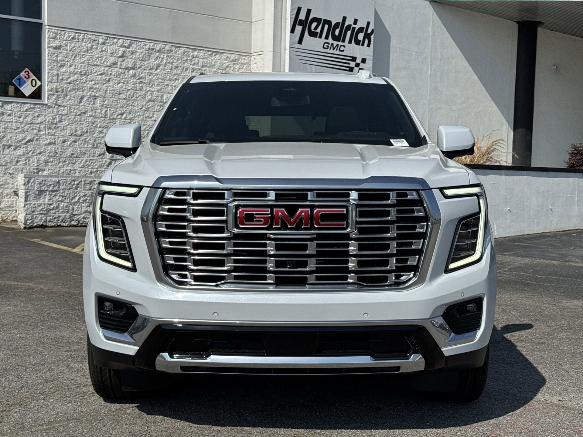 2026 GMC Yukon Denali photo 2