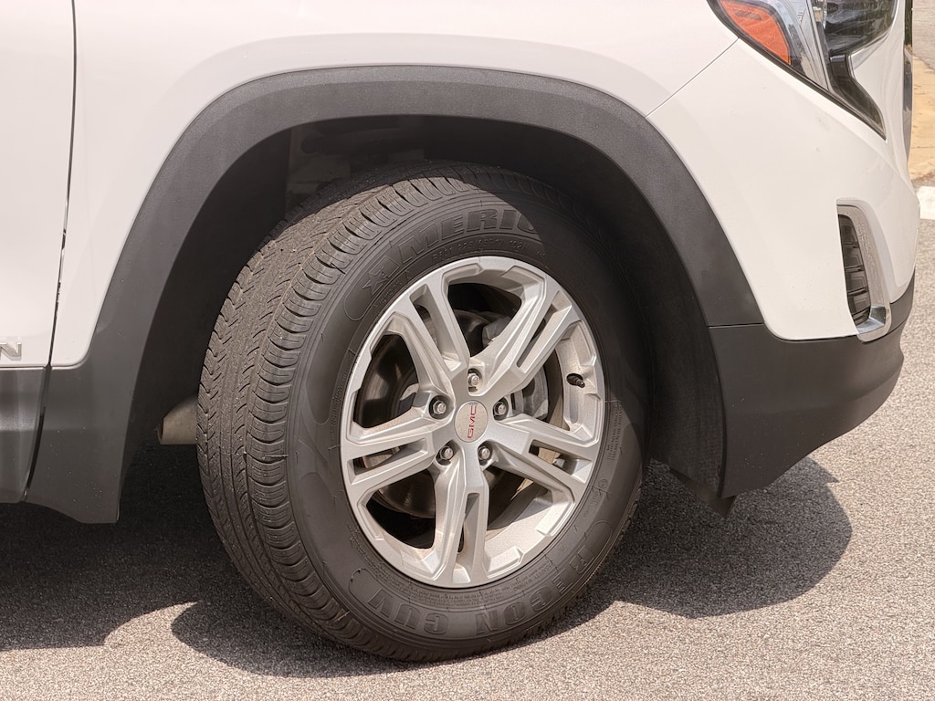 Used 2021 GMC Terrain SLE SUV
