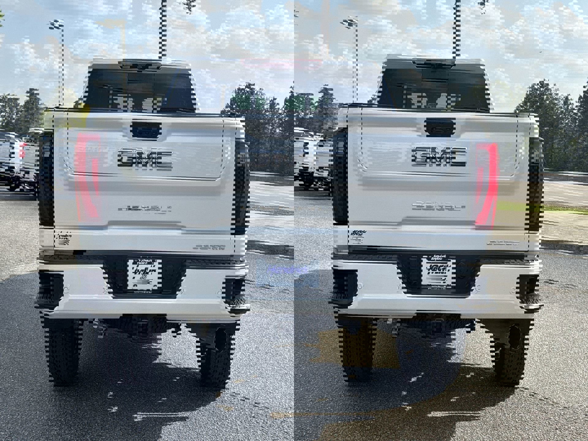 2025 GMC Sierra 2500HD Denali Ultimate photo 3