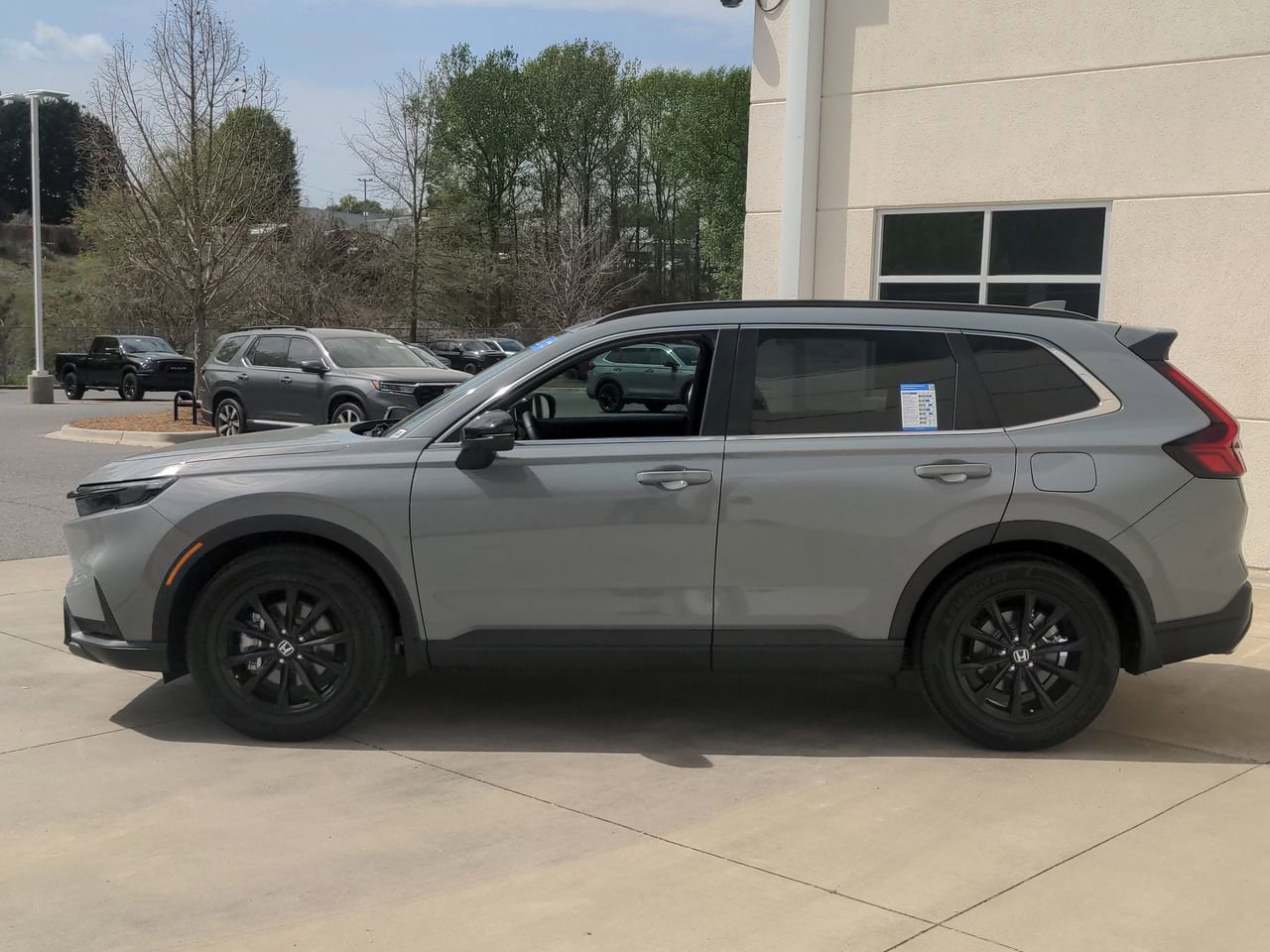 2025 Honda CR-V Hybrid Sport-L photo 6