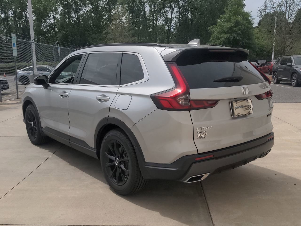 2025 Honda CR-V Hybrid Sport photo 3