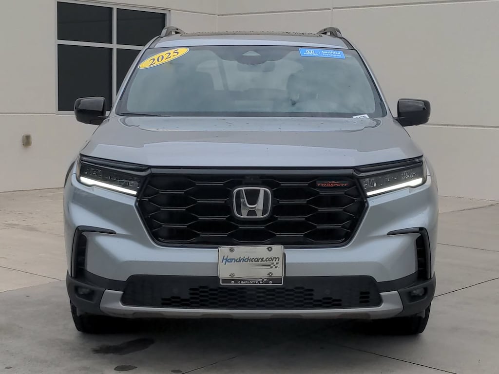 Certified 2025 Honda Pilot TrailSport SUV