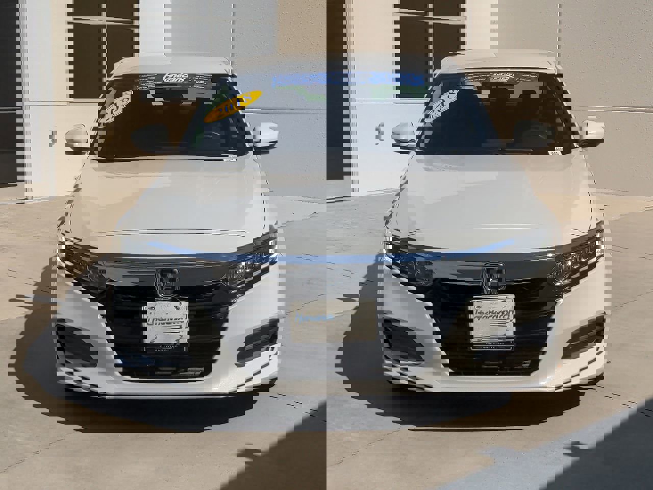 2018 Honda Accord LX 1.5T photo 2