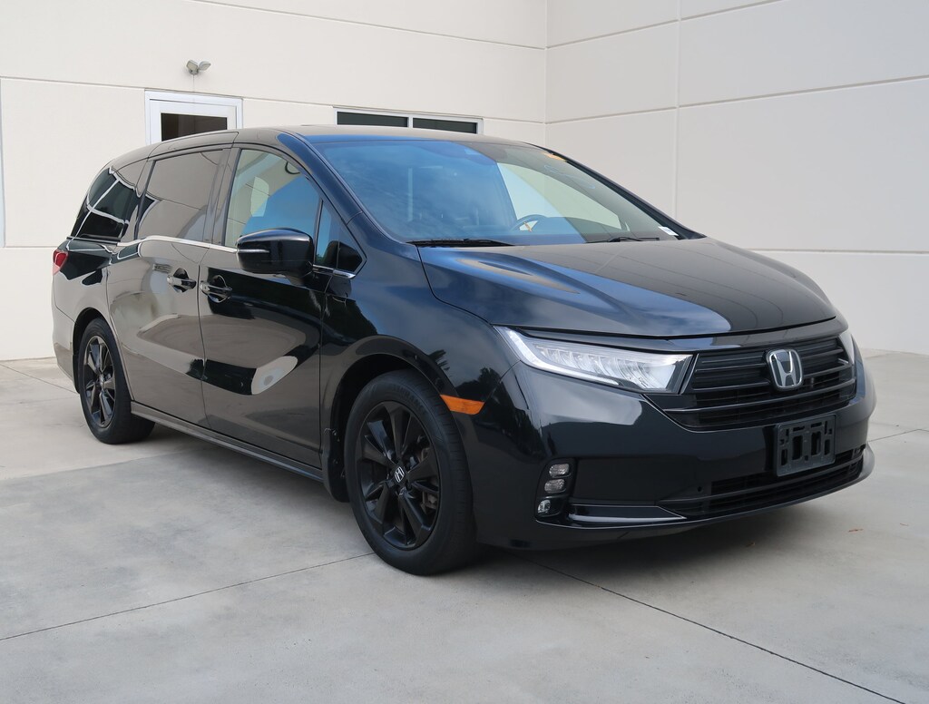 Certified 2023 Honda Odyssey Sport Minivan