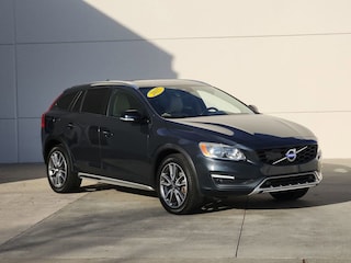 2015 Volvo V60 Cross Country T5 Wagon