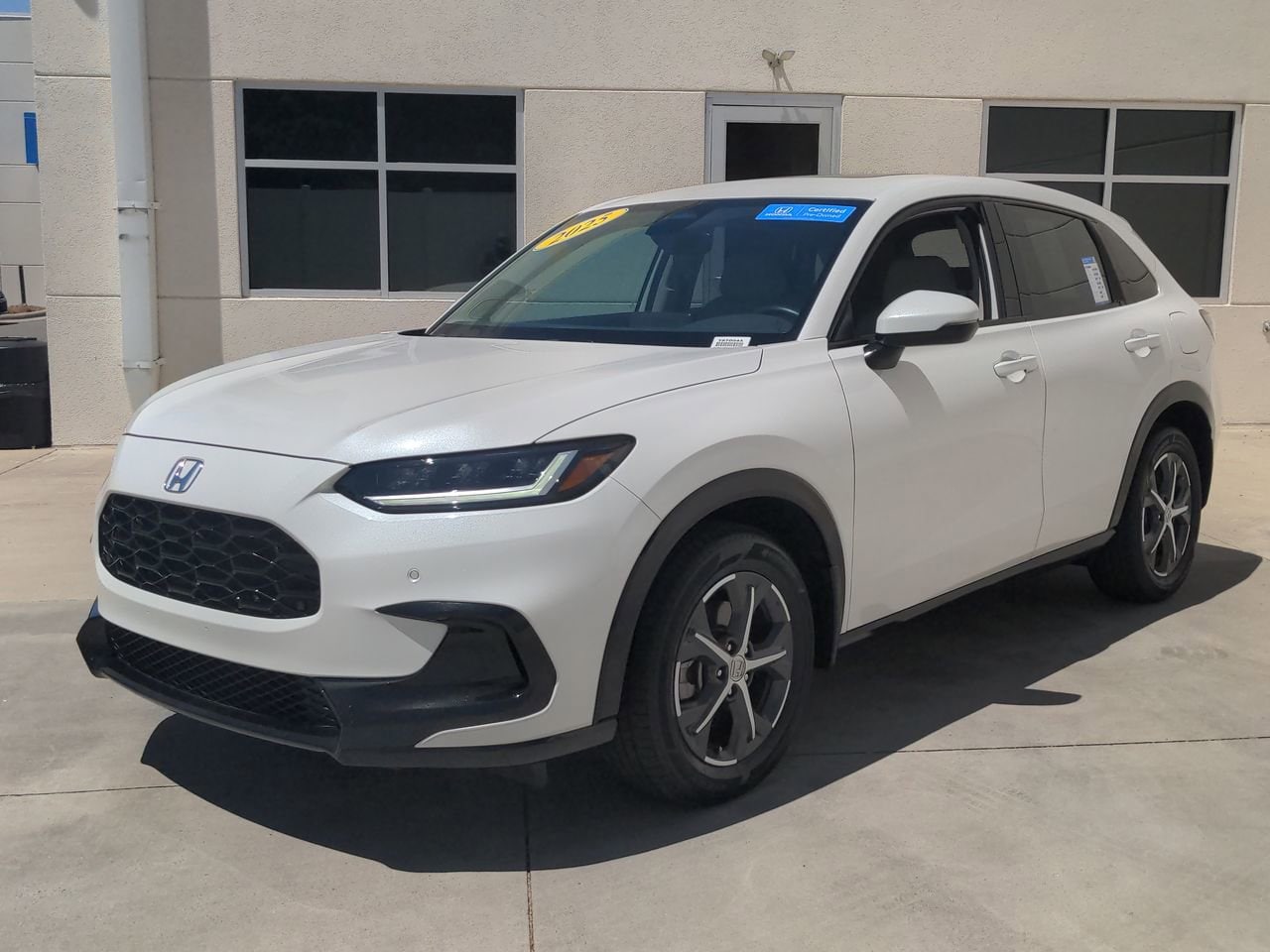 2025 Honda HR-V EX-L photo 4