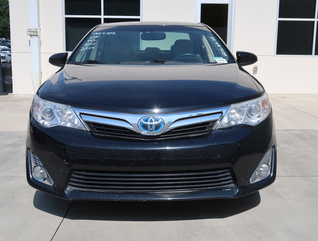 Used 2012 Toyota Camry Hybrid XLE Sedan