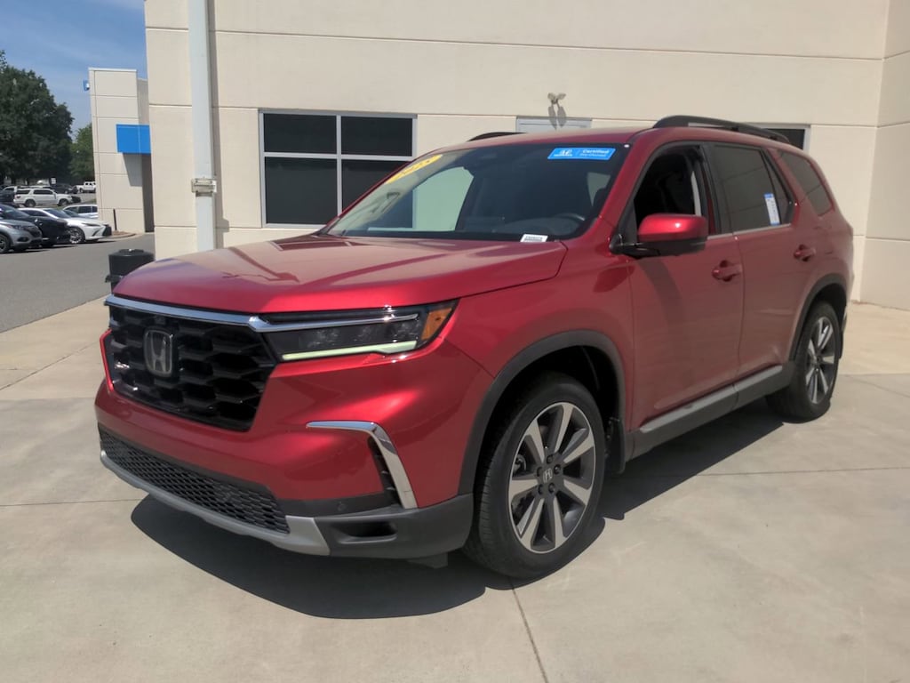 Certified 2025 Honda Pilot Elite SUV
