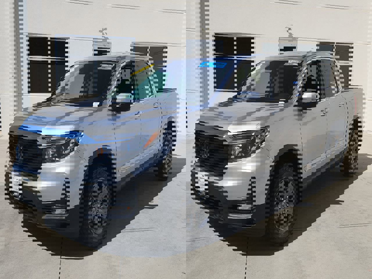 2023 Honda Ridgeline RTL photo 2