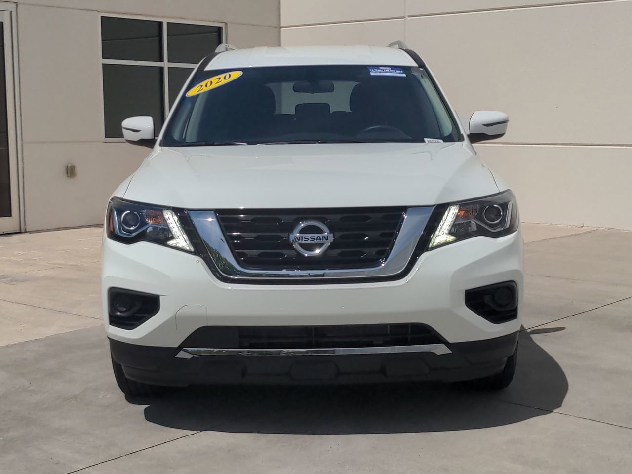 2020 Nissan Pathfinder S photo 2