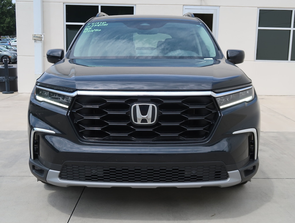Certified 2025 Honda Pilot Touring SUV