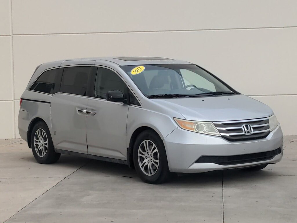 Used 2011 Honda Odyssey EX-L Minivan