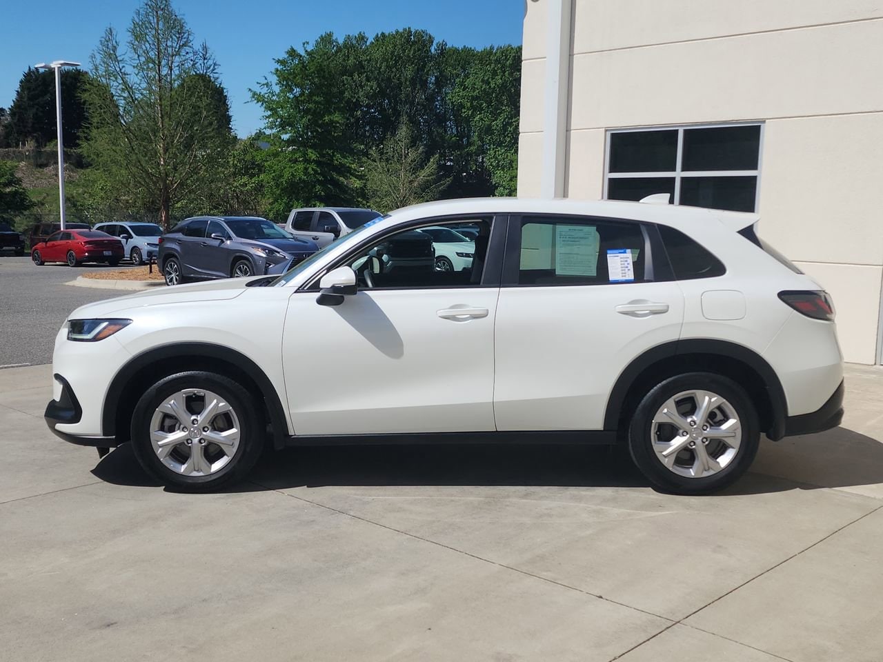 2023 Honda HR-V LX photo 6