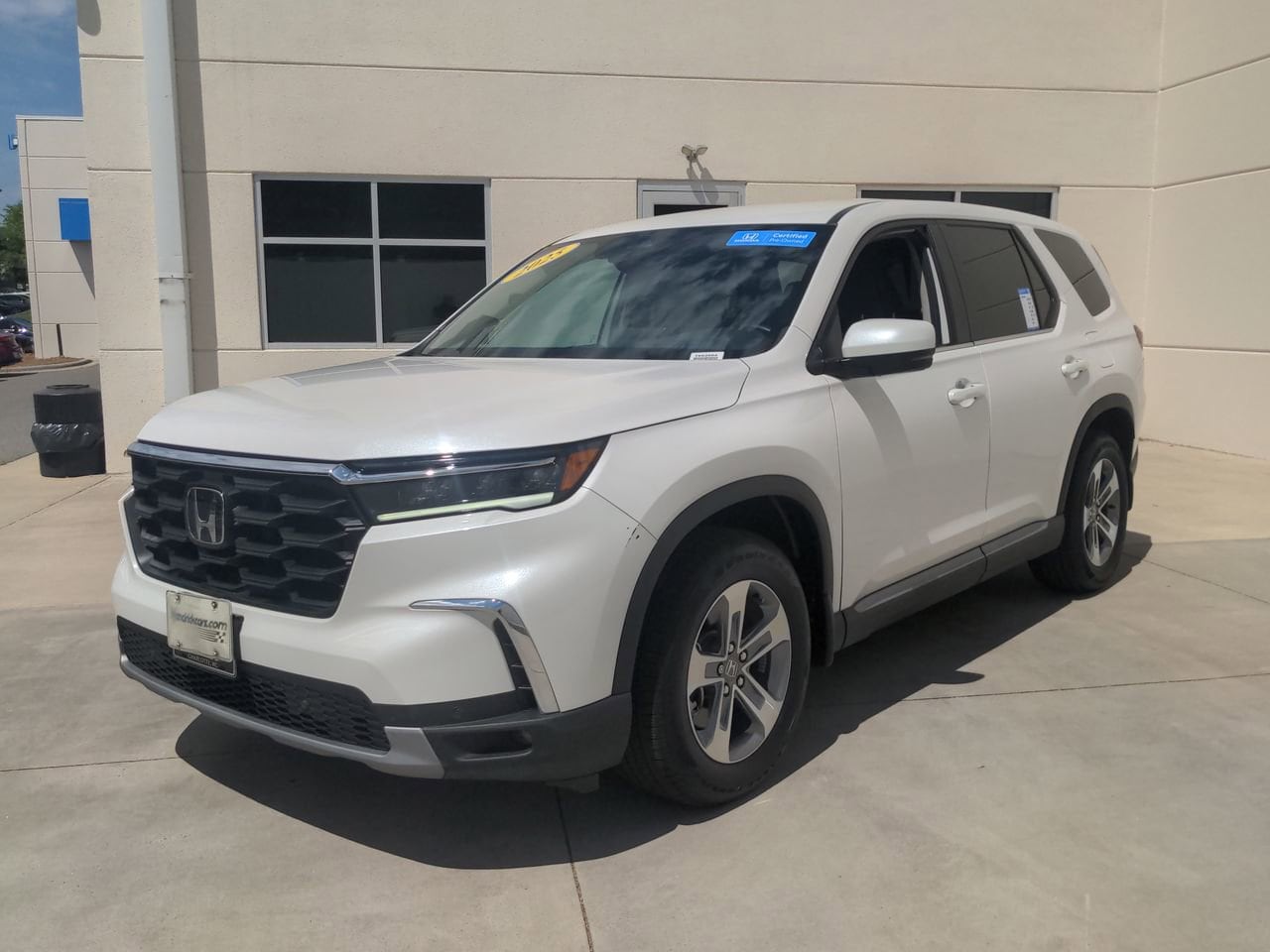 2025 Honda Pilot EX-L photo 4