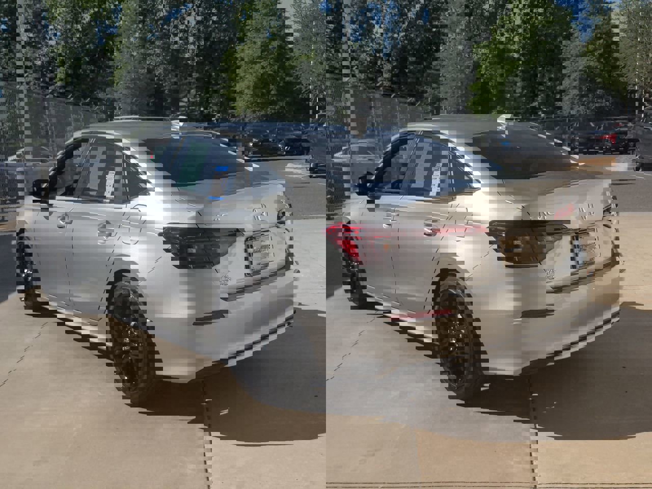 2025 Honda Civic Sport photo 3