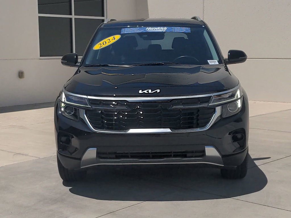 Used 2024 Kia Seltos EX SUV