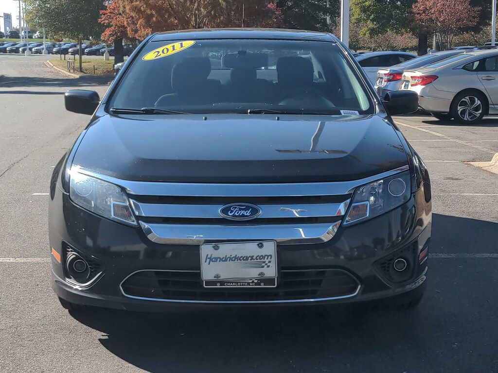 Used 2011 Ford Fusion SE Sedan