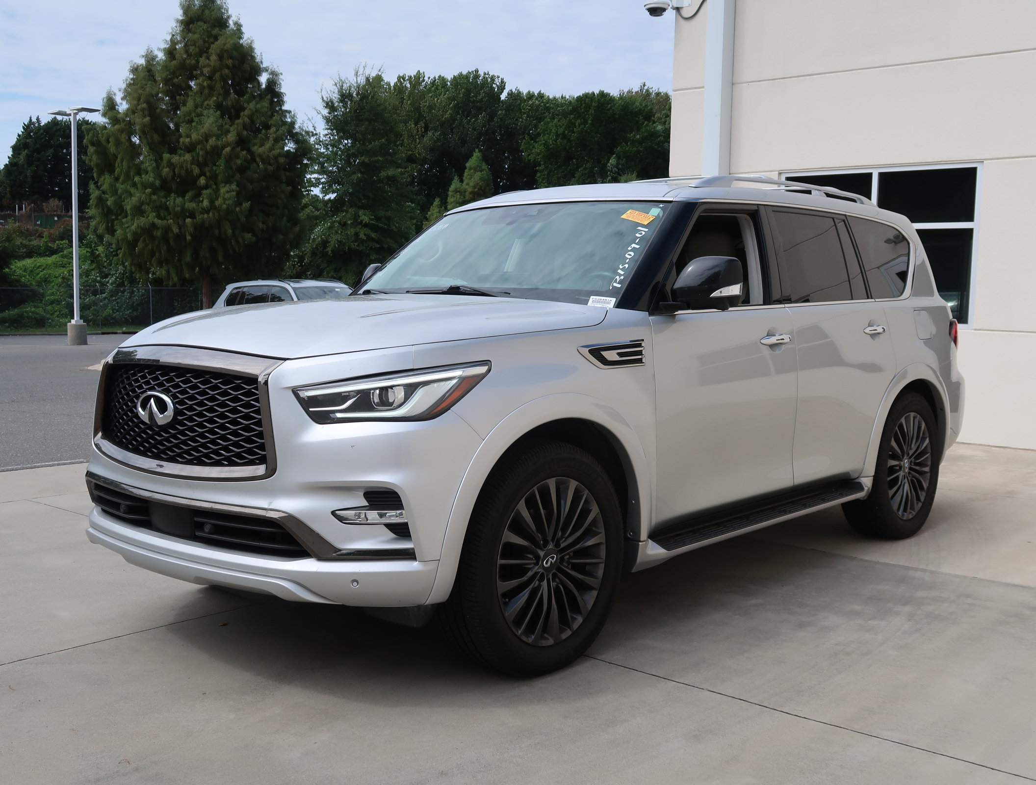 2022 INFINITI QX80 PREMIUM SELECT