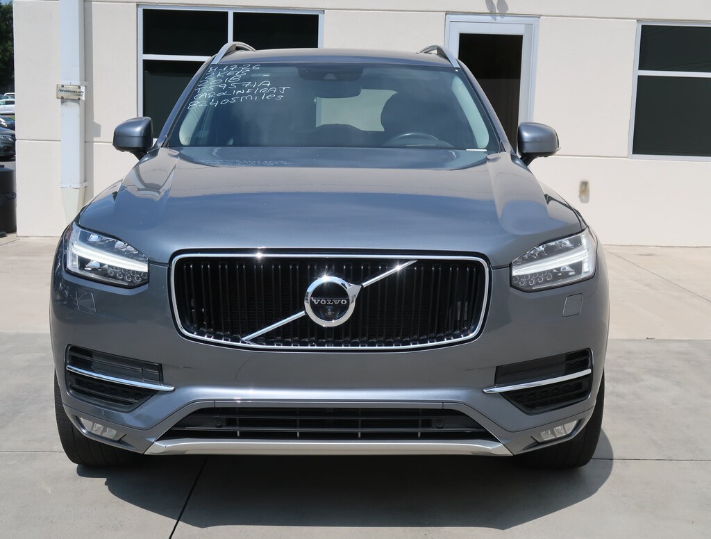 Used 2018 Volvo XC90 Momentum SUV