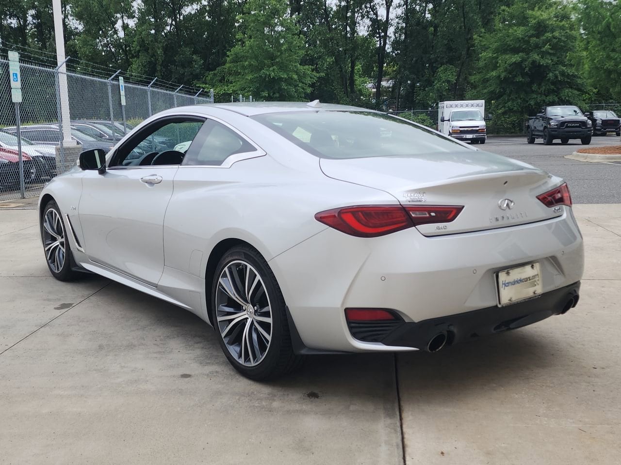 INFINITI Q60 3.0t LUXE
