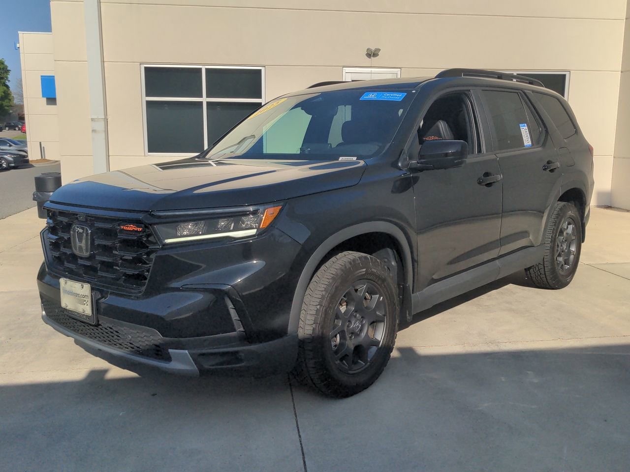 2025 Honda Pilot TrailSport photo 4