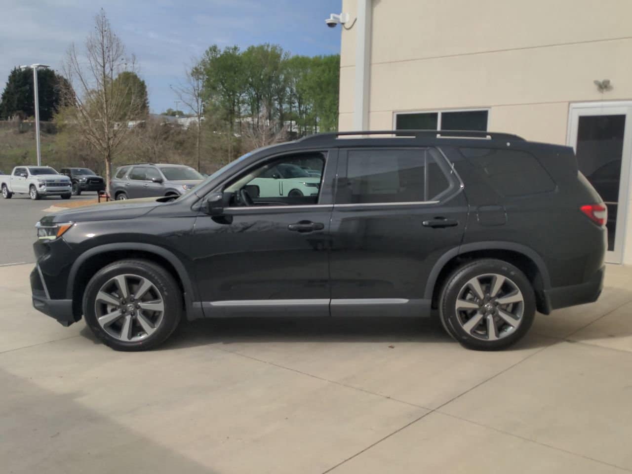 2025 Honda Pilot Touring photo 6