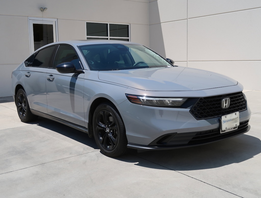 Used 2025 Honda Accord SE Sedan