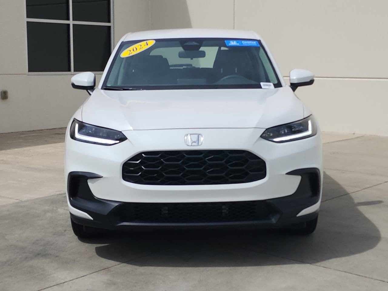 2024 Honda HR-V LX photo 2