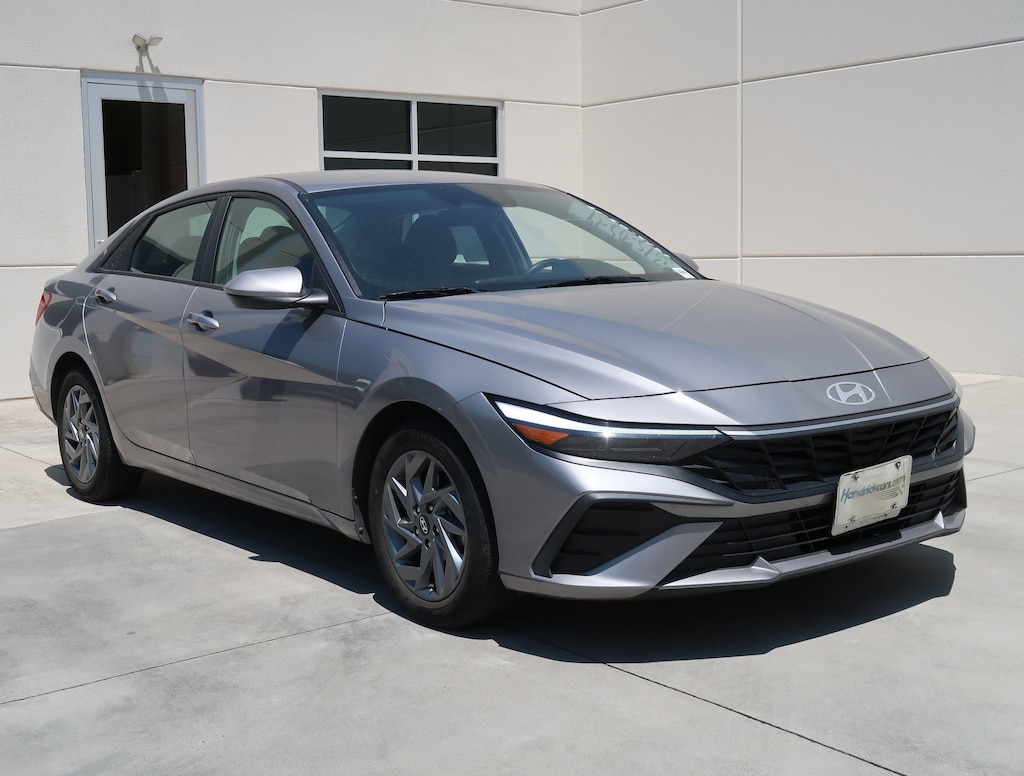 Used 2024 Hyundai Elantra SEL Sedan