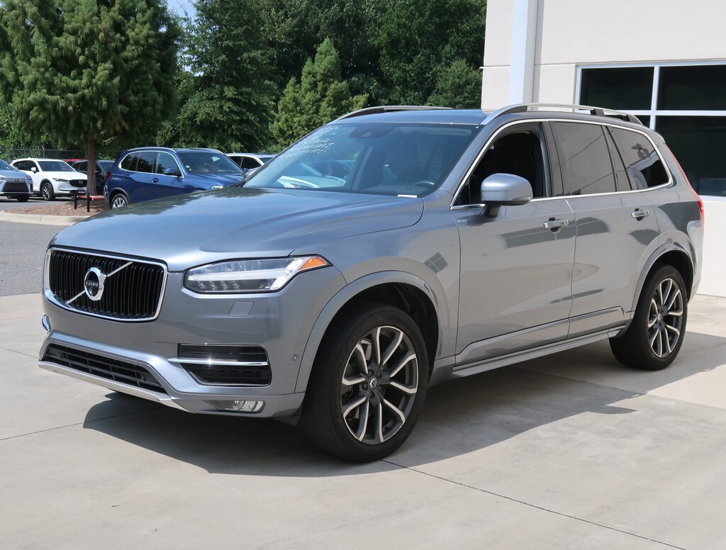 Used 2018 Volvo XC90 Momentum SUV