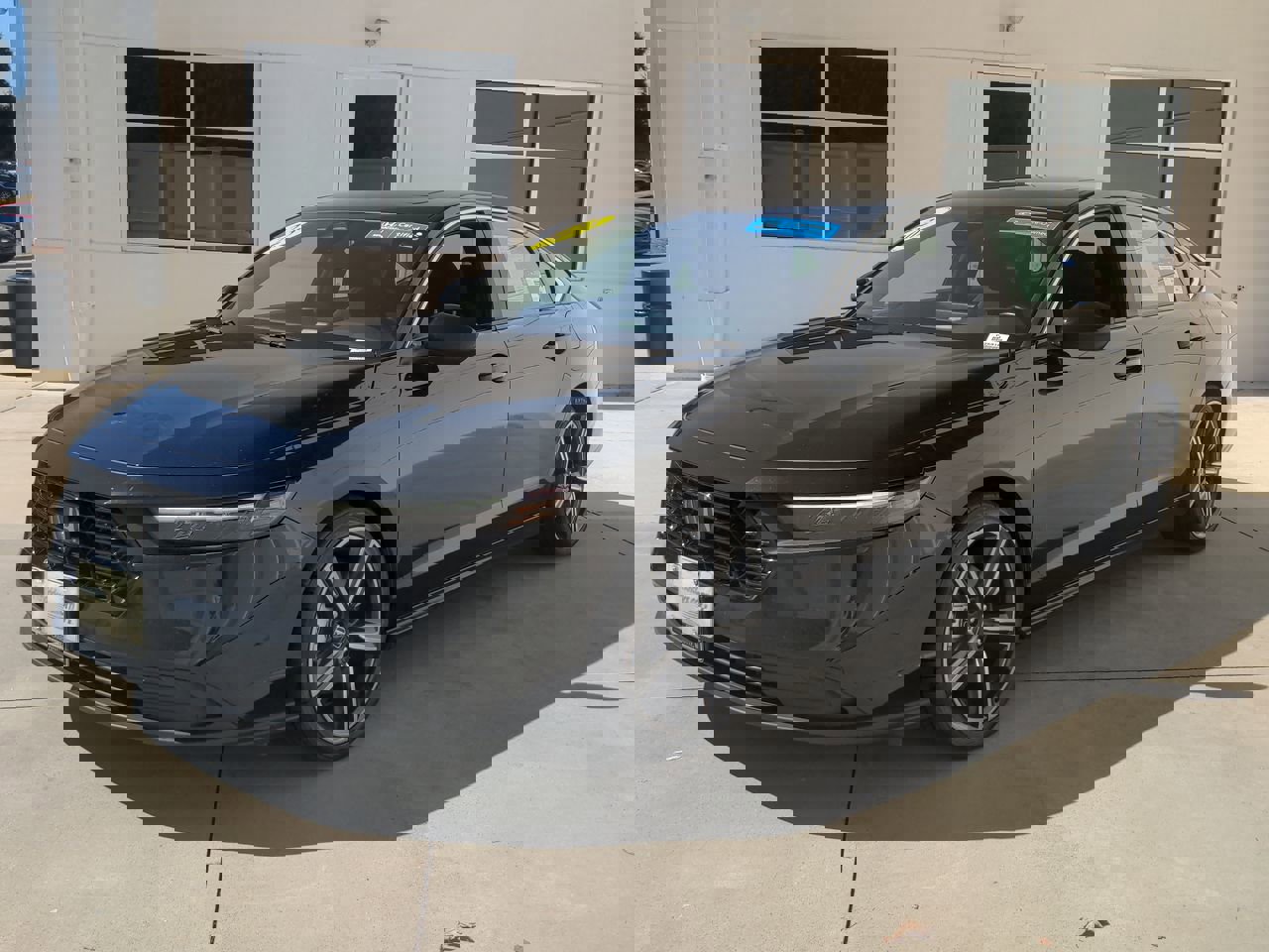 2023 Honda Accord Hybrid Sport photo 2