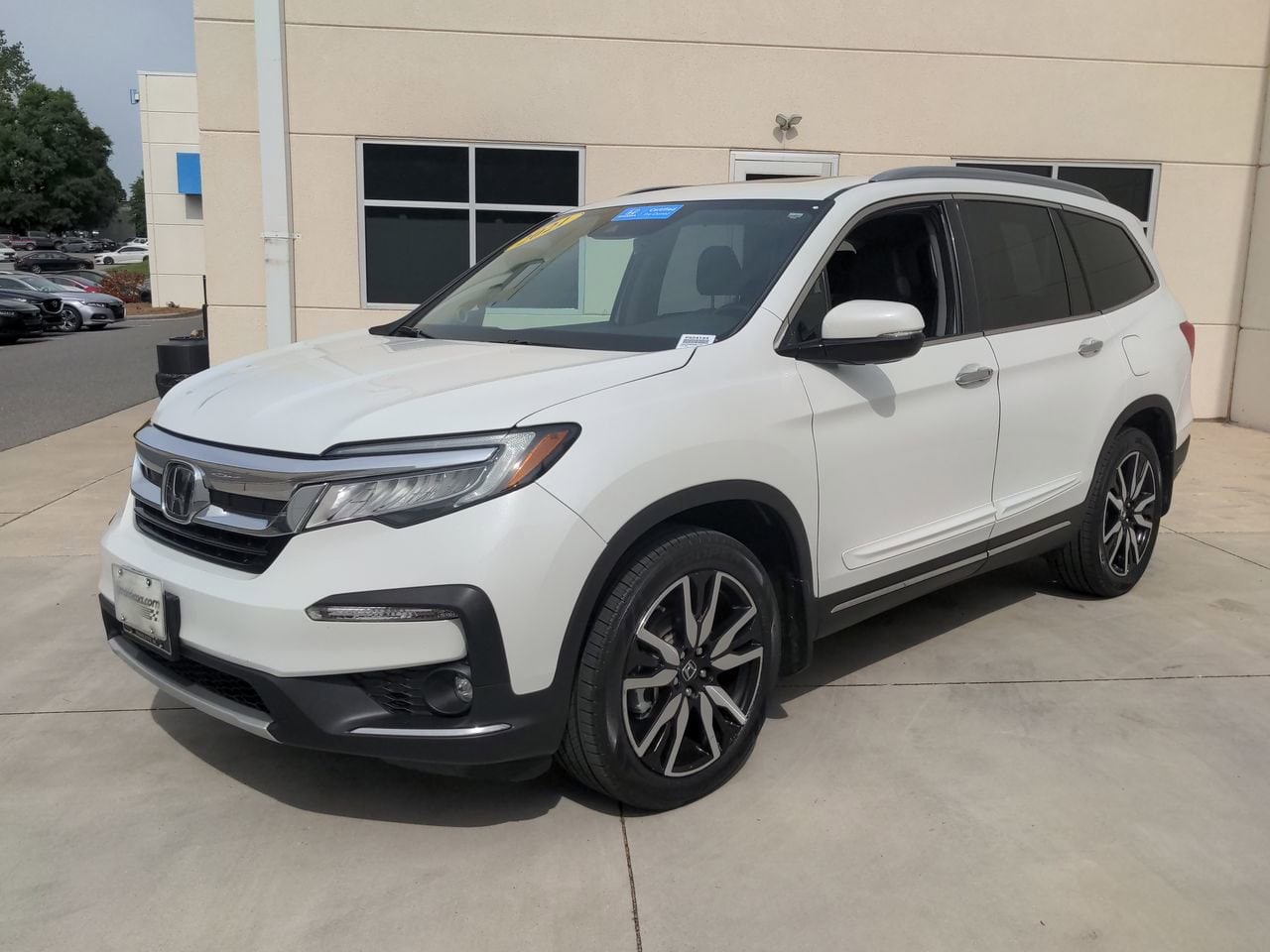 2021 Honda Pilot Touring 7-Passenger photo 4