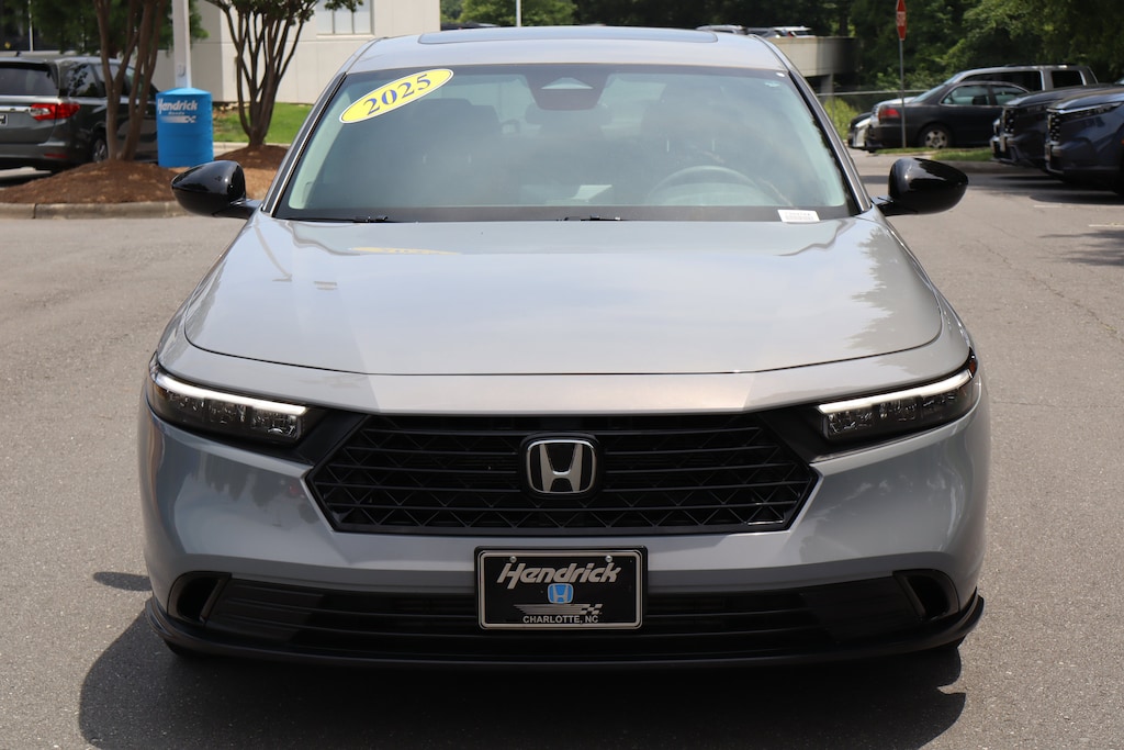 Used 2025 Honda Accord SE Sedan