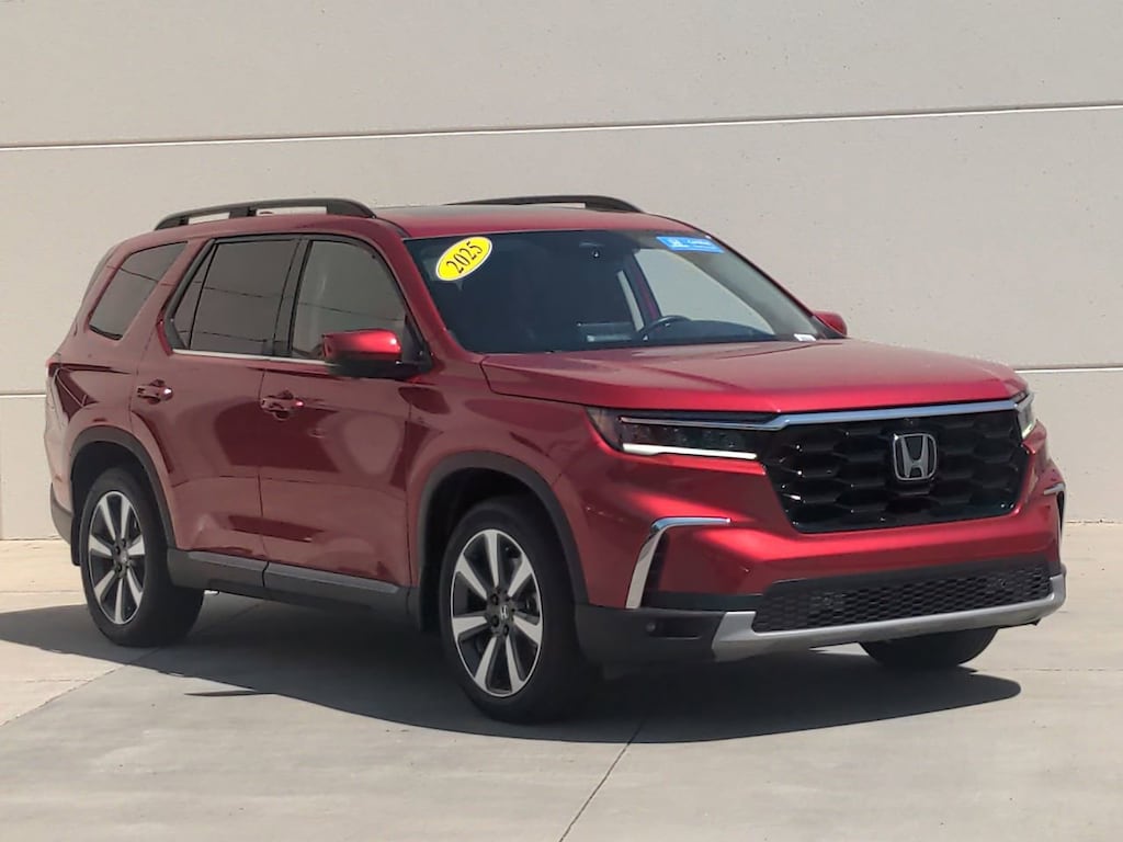 Certified 2025 Honda Pilot Elite SUV