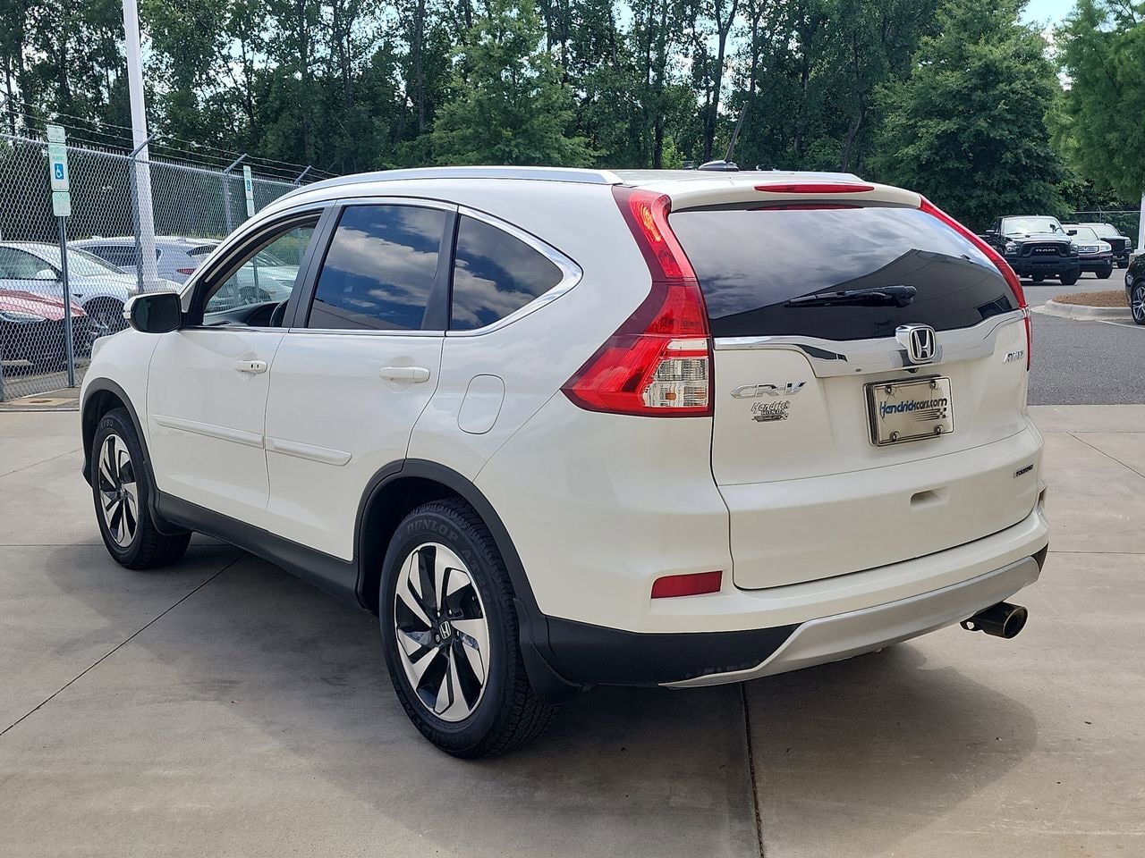 2015 Honda CR-V Touring photo 3