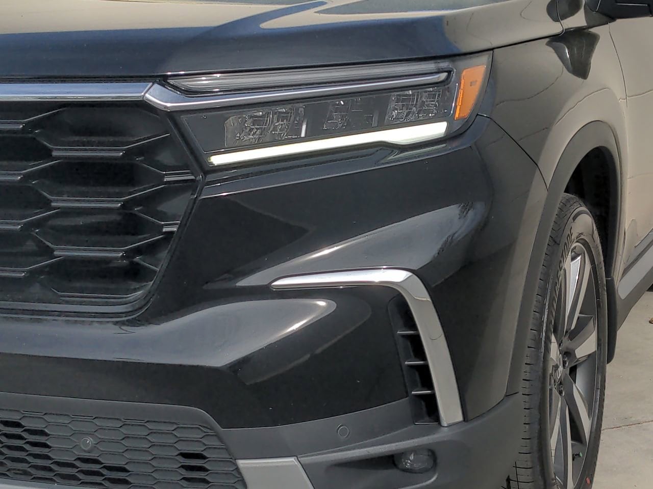 2025 Honda Pilot Touring photo 5