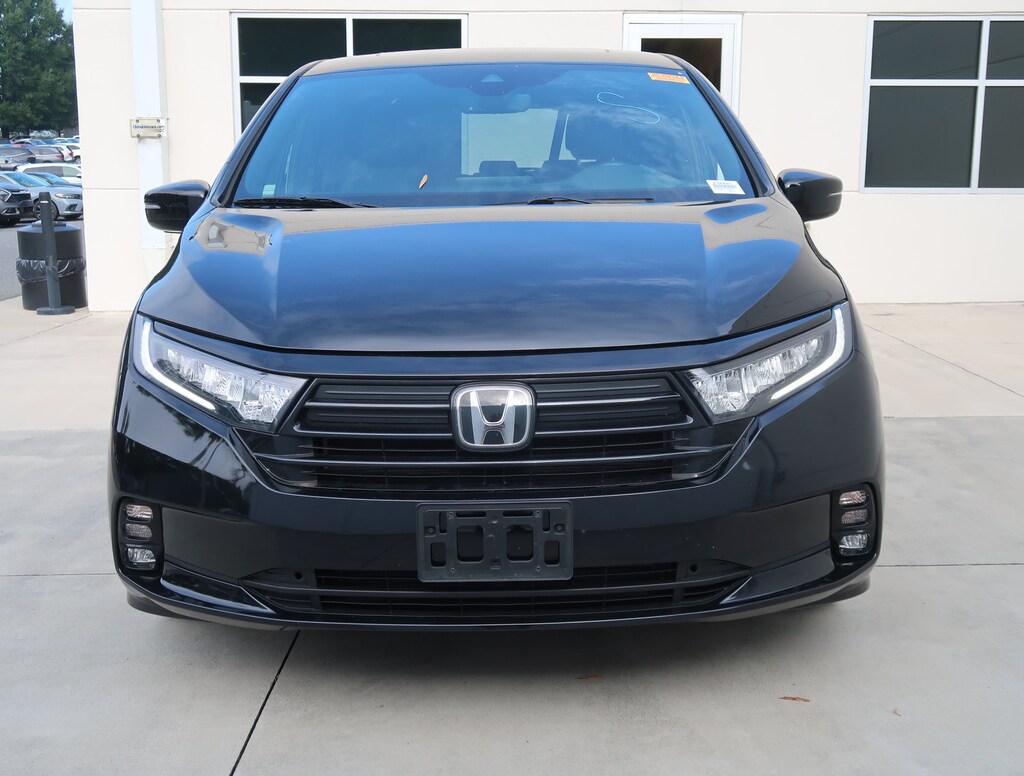 Certified 2023 Honda Odyssey Sport Minivan