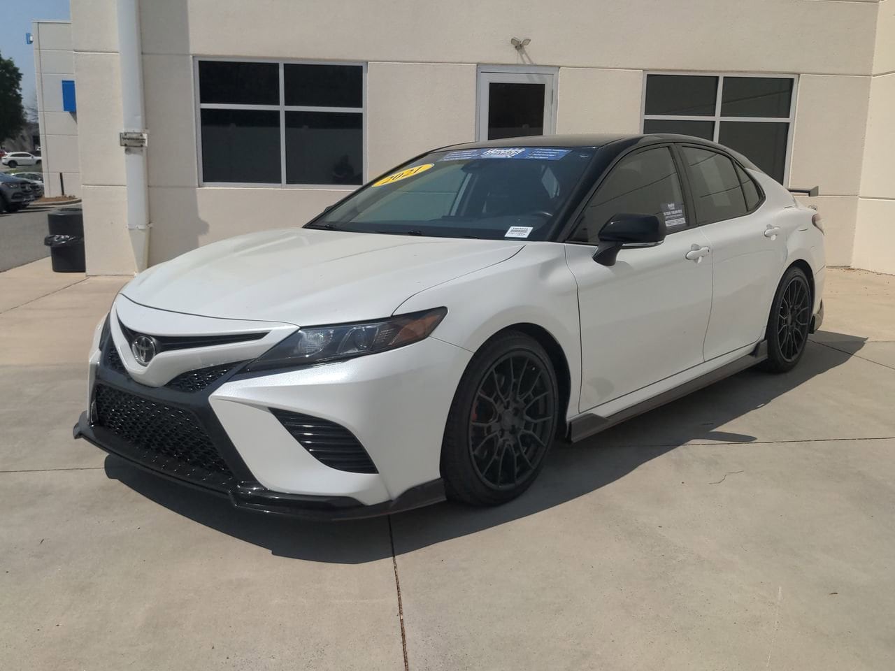2021 Toyota Camry TRD V6 photo 4