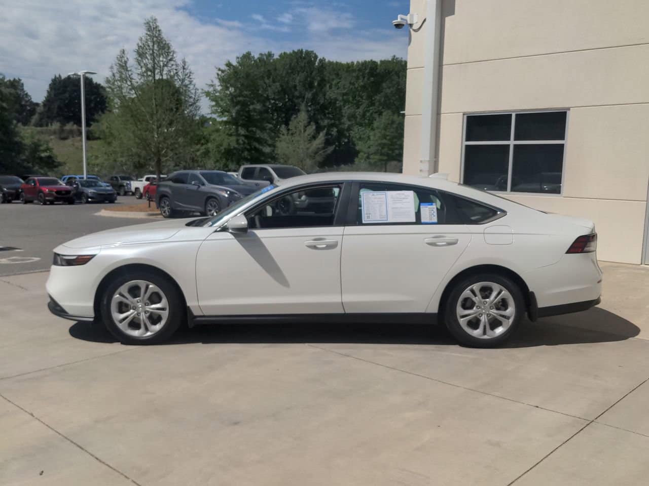 2025 Honda Accord LX photo 6