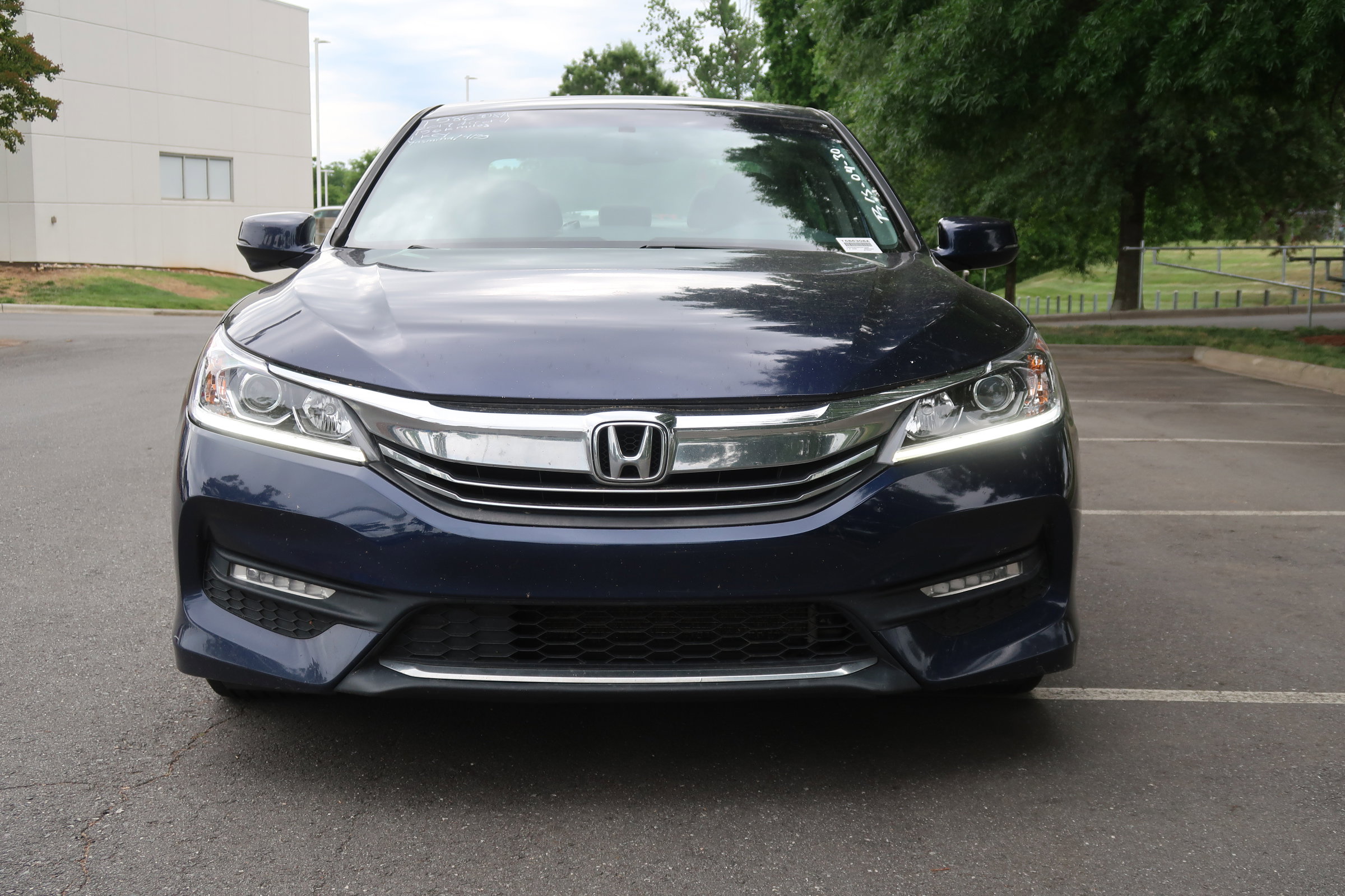 2017 Honda Accord EX-L V6 photo 2